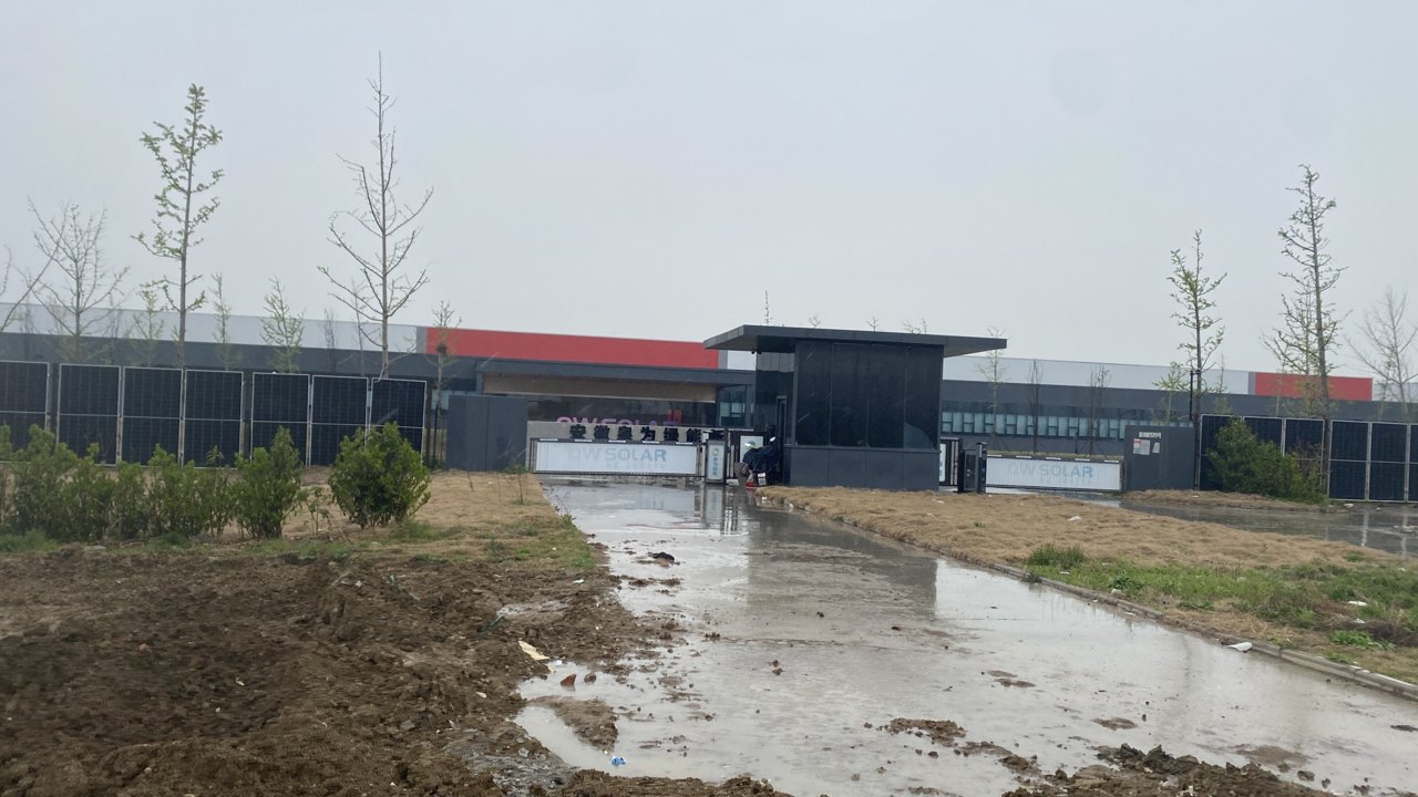 调查丨光伏跨界者困境样本：泉为科技两大生产基地几近停摆，部分设备被拉走，“95后”董事长被立案